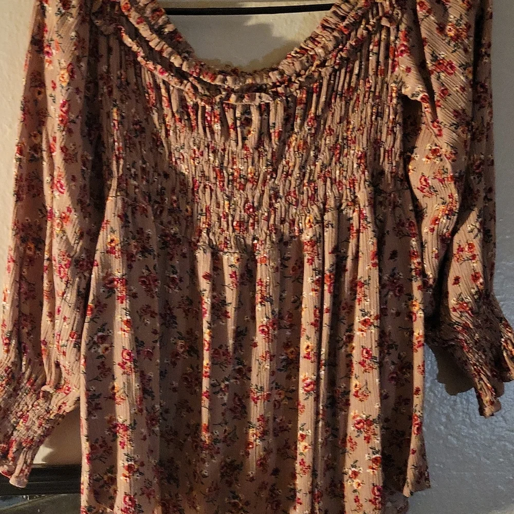 Womens top - Picture 1 of 5